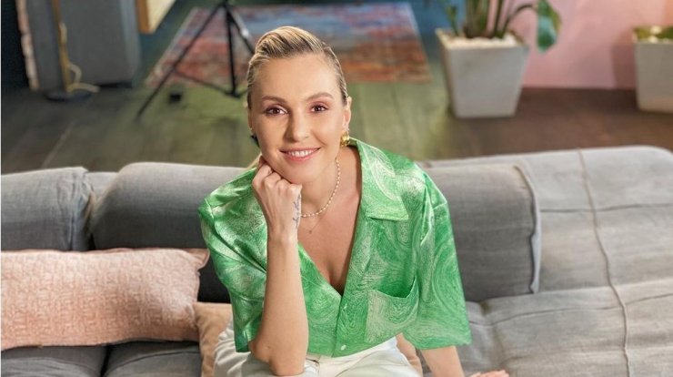 Το νέο extreme hairlook της Τάμτα που δημιούργησε με..κορδόνια παπουτσιών!