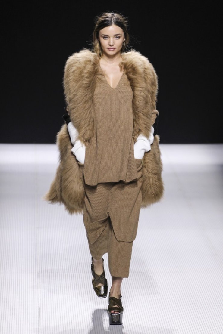 Τα κορυφαία ονόματα του modeling στην Εβδομάδα Μόδας του Παρισιού