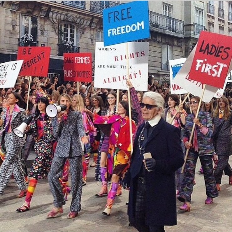 Trending now: #BoulevardChanel ή αλλιώς η διαδήλωση Chanel στο Instagram! 