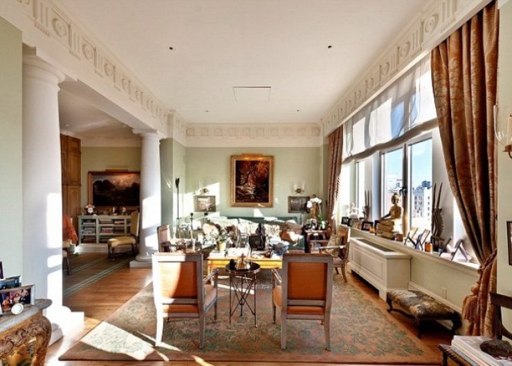 Εδώ μένει η Κέιτι;