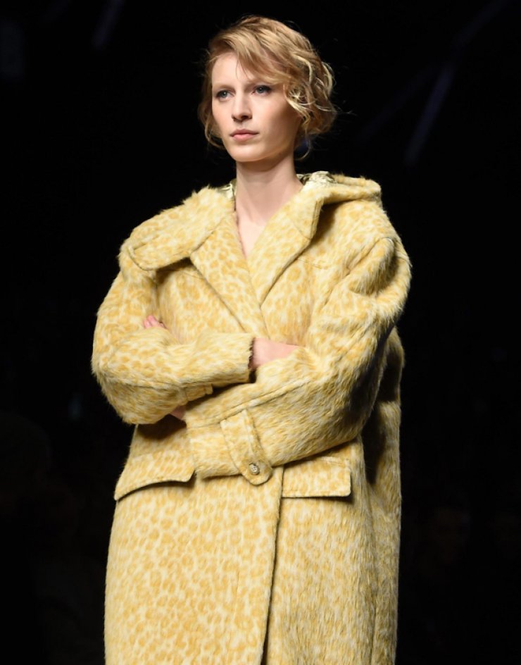 Milan Fashion Week: Το fashion show της Max Mara [Eικόνες]