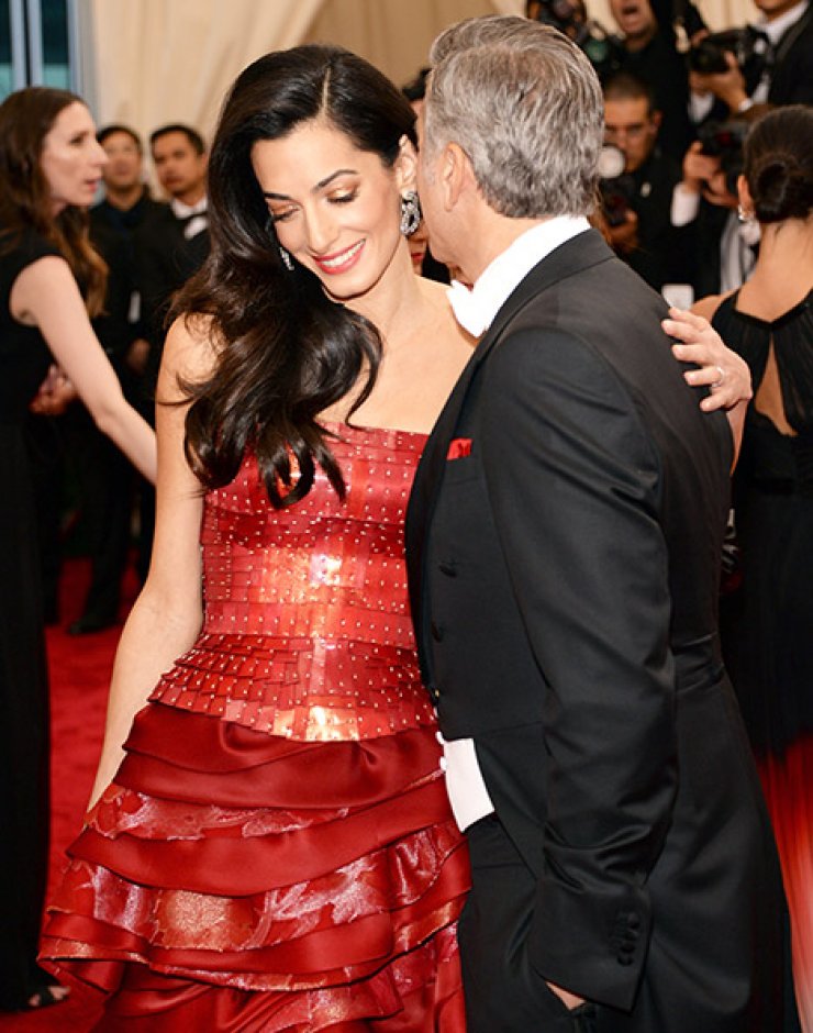 H Anna Wintour ντύνει την Amal Clooney; 