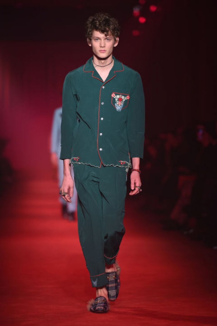 6 Styling Tricks που δανειστήκαμε από την ανδρική συλλογή Gucci [εικόνες]