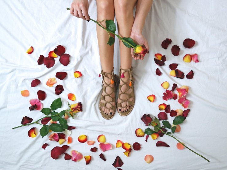 Τα χειροποίητα παπούτσια του καλοκαιριού έχουν ελληνική υπογραφή