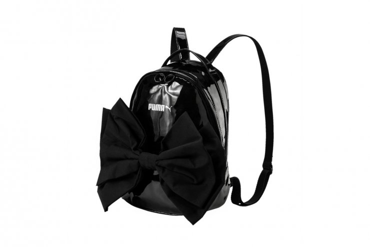 Μετά τα bow sneakers έρχονται οι bow backpacks