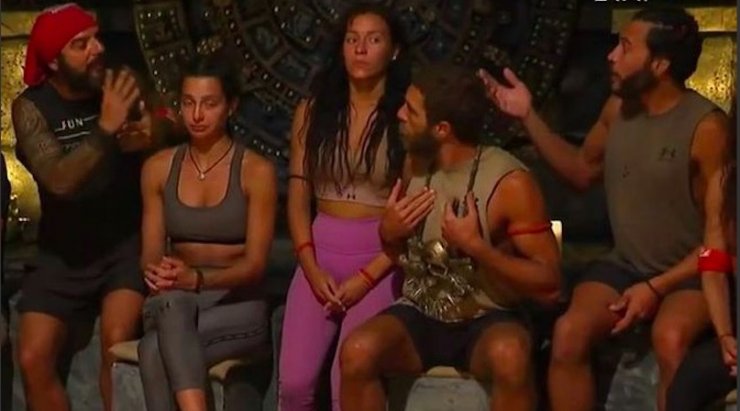 Τριαντάφυλλος: Συμπαίκτες του αποκάλυψαν πως τους έταζε €2000 για να τον κρατήσουν στο παιχνίδι και έγινε ο απόλυτος χαμός