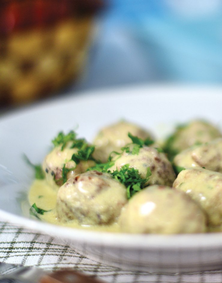 Μουσταρδάτα κεφτεδάκια στην κατσαρόλα