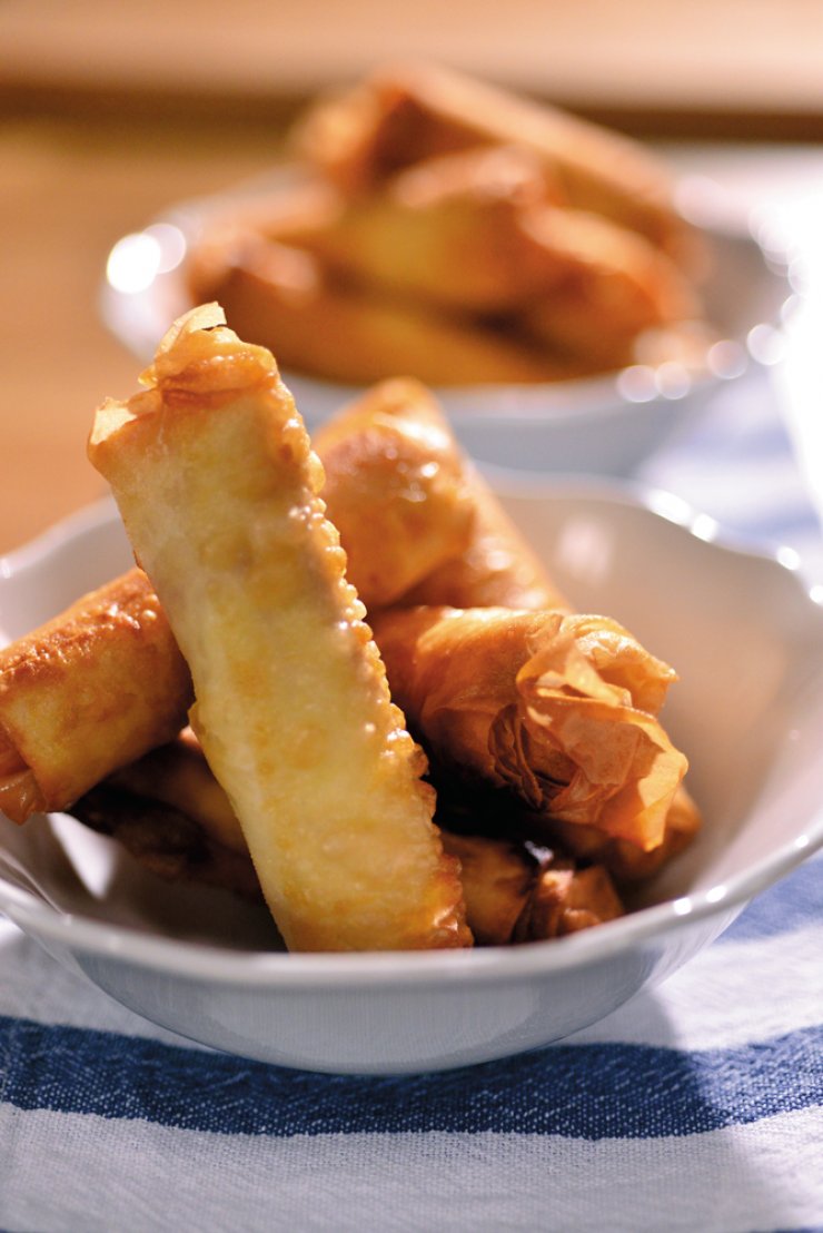 Ρολάκια με καπνιστή λούντζα, τομάτα και τυρί κρέμα