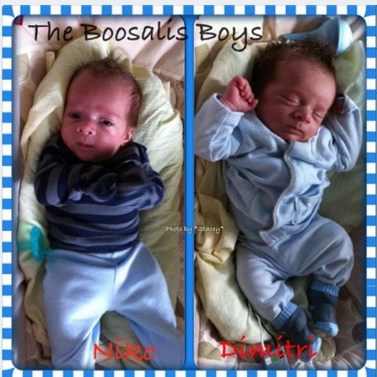 Καλομοίρα: Νέες φωτογραφίες με τα δίδυμά της!