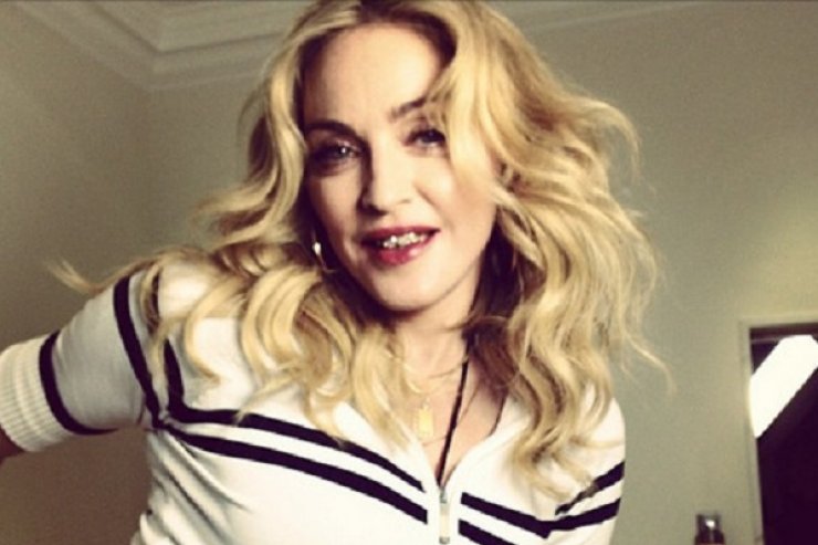 Μαντόνα: Η νέα φωτογραφία με τα σιδεράκια 