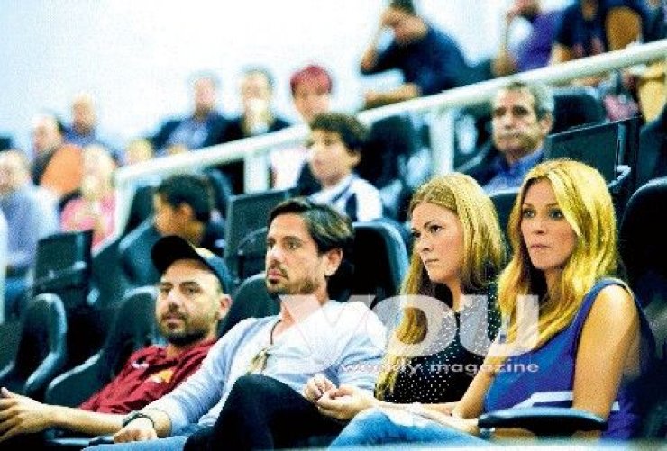 Έλλη Κοκκίνου: Τρελαμένη με το Μπόγρη