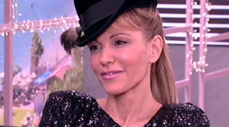 Νατάσα Καλογρίδη: "Πρώτη φορά έκανα σεξ στην πρώτη γυμνασίου"