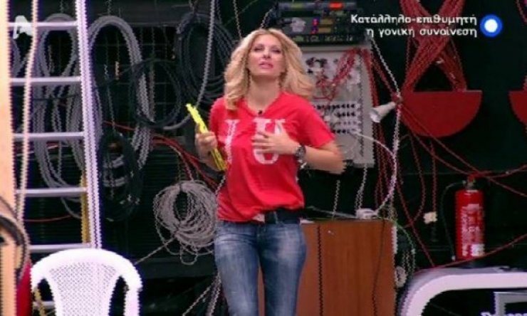 Ελένη Μενεγάκη: Το ατύχημα δευτερόλεπτα πριν την έναρξη της εκπομπής