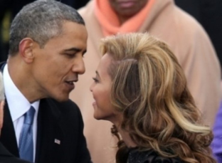 Νέα βόμβα: Σε "ροζ" περιπέτειες ο Ομπάμα με την Beyonce;