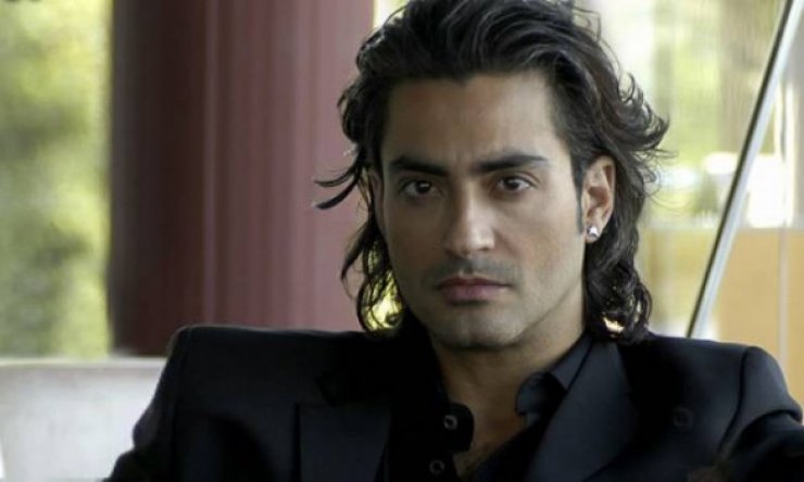 Διονύσης Σχοινάς: «Με την Καίτη κρατάμε χαμηλά τους τόνους»