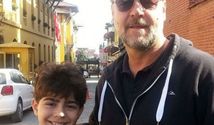 Ένα 11χρονο Ελληνόπουλο συμπρωταγωνιστής του Ράσελ Κρόου