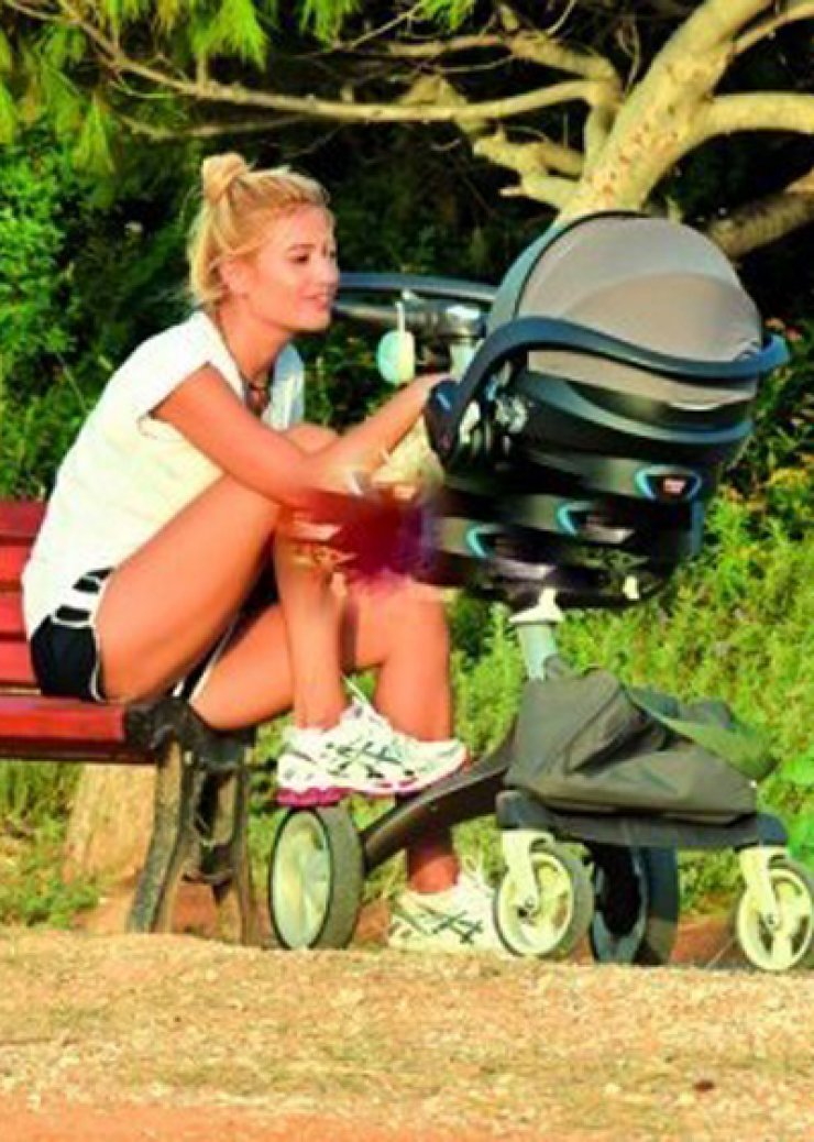 Φαίη Σκορδά: Η δυσκολη εβδομάδα με τον μικρό γιο και η...