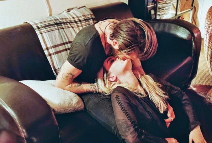 Είστε έτοιμοι να συγκατοικήσετε με το σύντροφό σας; 