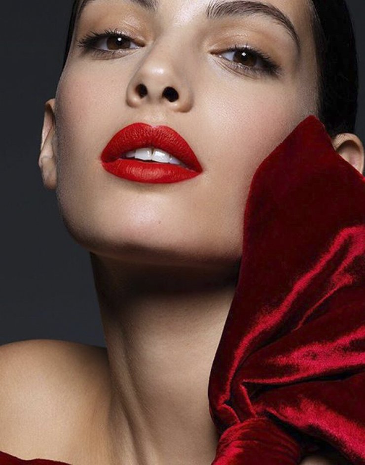 Η Estee Lauder παρουσιάζει τα Pure Color Envy Sculpting Mattes