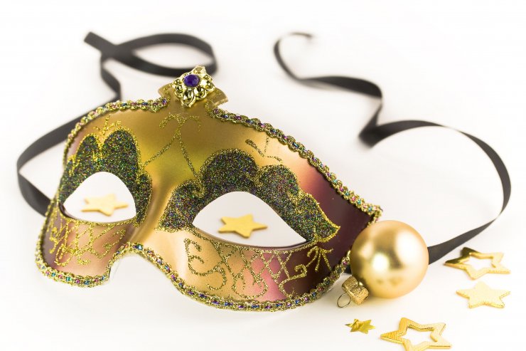 Το καρναβάλι, ο Διόνυσος, ο Απόλλωνας και οι σχέσεις μας