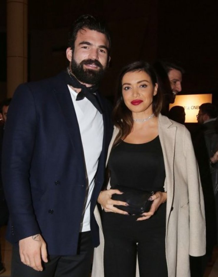 Αυτή είναι η γυναίκα που μπήκε ανάμεσα σε Δημήτρη Αλεξάνδρου και Όλγα Φαρμάκη