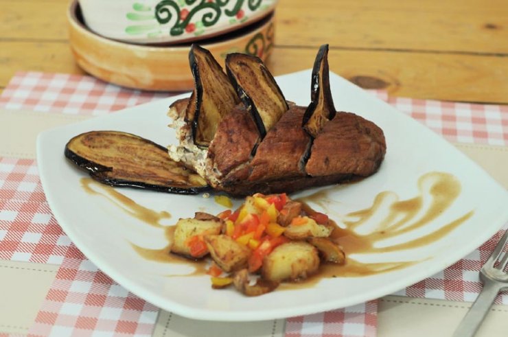 Ψαρονέφρι γεμιστό με ανθότυρο και σάλτσα σύκων