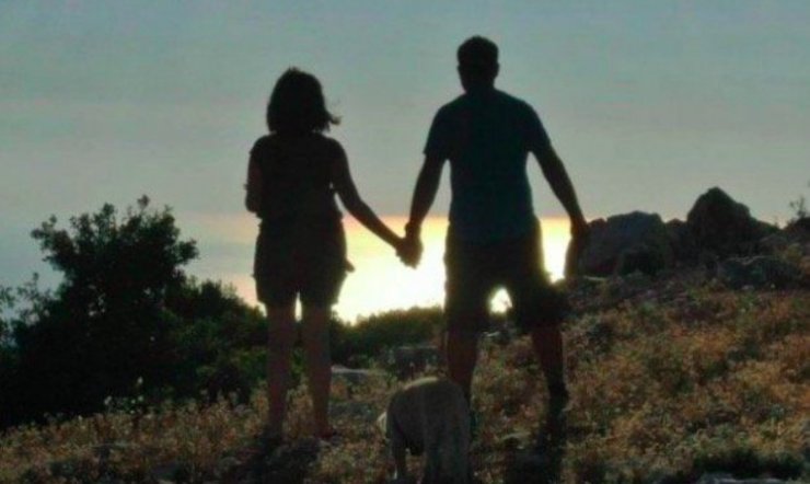 Ο παρουσιαστής του ΣΙΓΜΑ βάφτισε τις κόρες του κάτω από άκρα μυστικότητα! Η πρώτη εικόνα