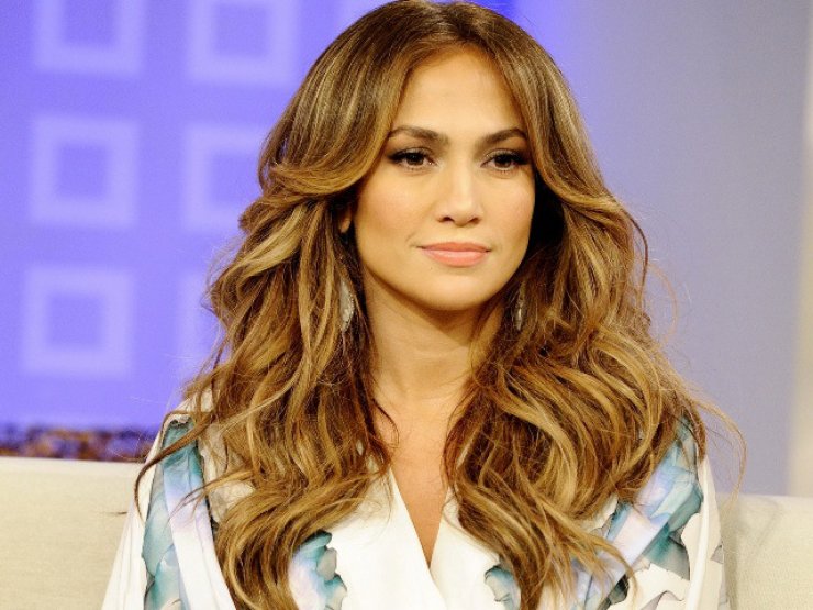 Jennifer Lopez: Θα πάθεις ΣΟΚ με το πώς είναι τα πραγματικά της μαλλιά!