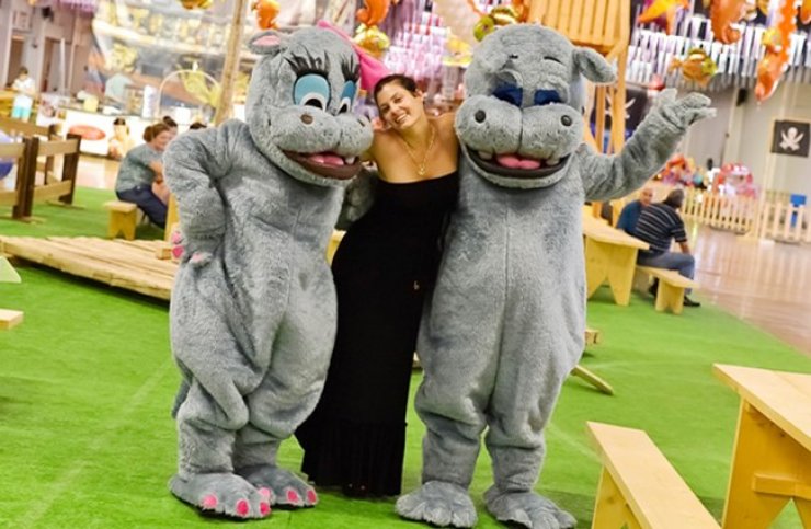 Κορινθίου - Αϊβάζης: Έγιναν και πάλι παιδιά για χάρη της κόρης τους!