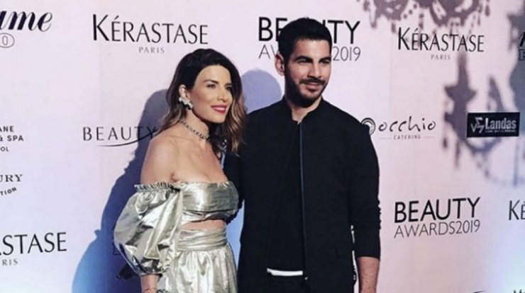 Σταύρος Κωνσταντίνου: Ο υπαινιγμός του on camera για την πρόταση γάμου στη σύντροφό του! [βίντεο]