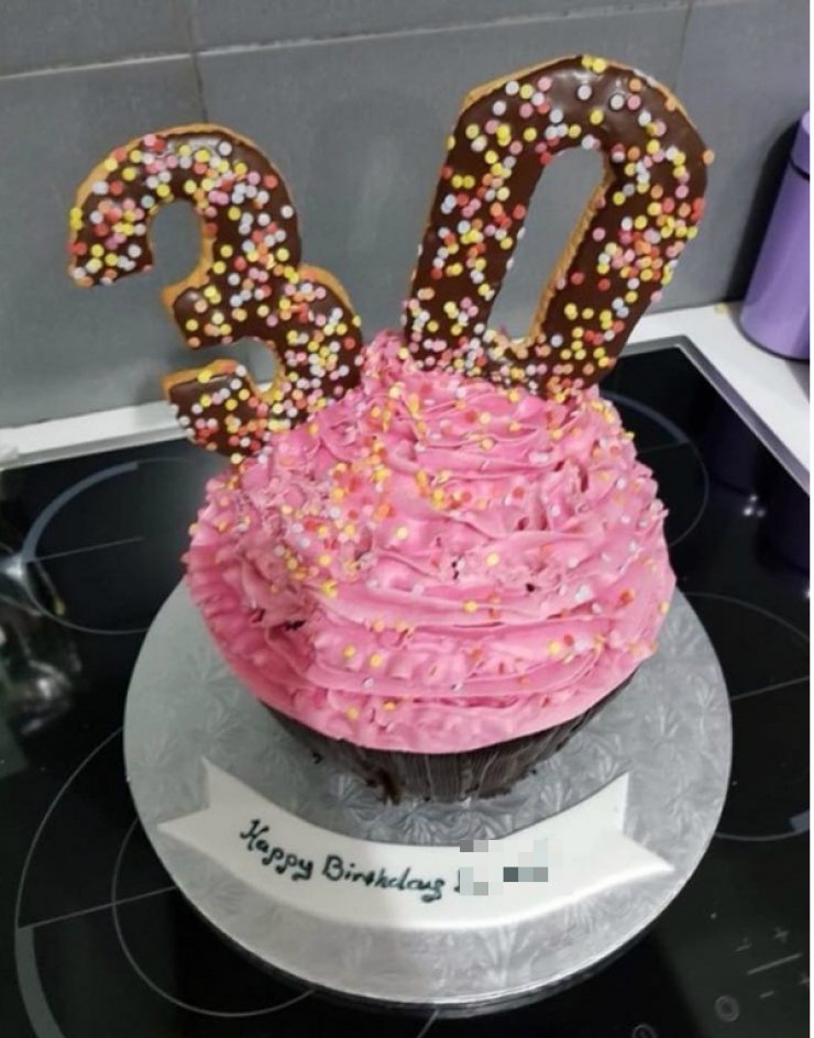 Το surprise party για τα γενέθλια γνωστού προσώπου της κυπριακής τηλεόρασης! [εικόνες και βίντεο]