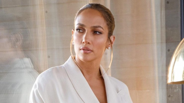 Jennifer Lopez: Έτσι φροντίζει την επιδερμίδα της μετά τη γυμναστική