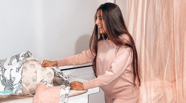 Θέλξια Βαλέρια Φραγκούδη: Ετοίμασε το παιδικό δωμάτιο της κόρης της και φωτογραφήθηκε σε αυτόν! [εικόνες]