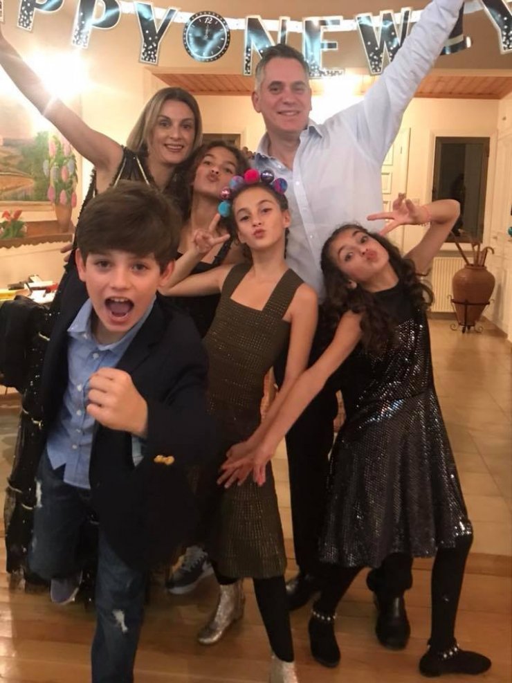 Γιώτα Παπαδοπούλου: Η οικογενειακή φωτογραφία που ανήρτησε στα social media και το μήνυμά της