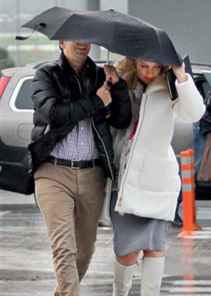 Ελένη Μενεγάκη: Ο Μάκης είναι ο φύλακας - άγγελός της [εικόνες]