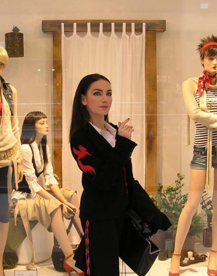 Αυτή είναι η νέα σύντροφός πασίγνωστου Έλληνα τραγουδιστή