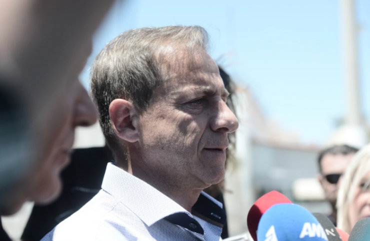 Mόλις αποφυλακίστηκε ο Δημήτρης Λιγνάδης - Οι πρώτες δηλώσεις και η επίθεση:"Τώρα θα αρχίσω να μιλάω και εγώ"