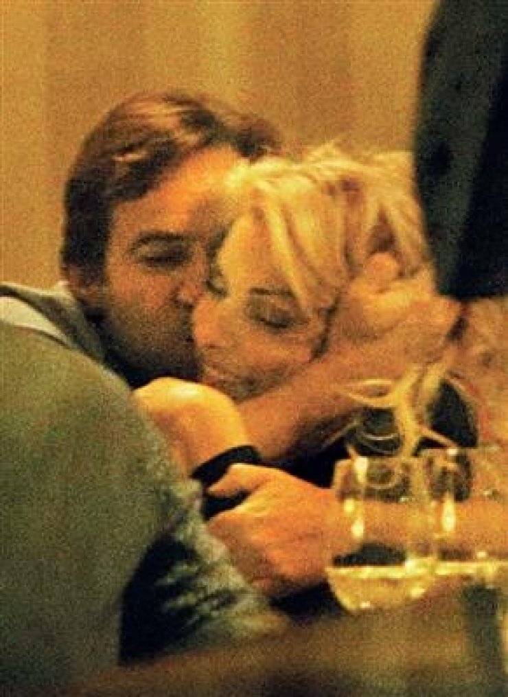  Μενεγάκη-Παντζόπουλος: Τρυφερά ενσταντανέ στη Θεσσαλονίκη [εικόνες]