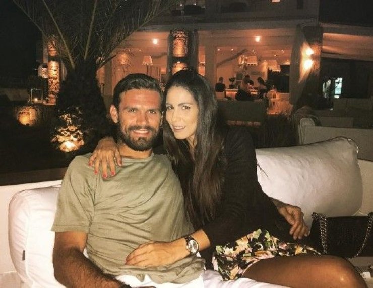  Xάρις Δημητρίου - Αλέξανδρος Τζιόλης: Η νέα φωτογραφία που αποδεικνύει ότι όχι μόνο δεν χώρισαν αλλά ζουν τον απόλυτο έρωτα!