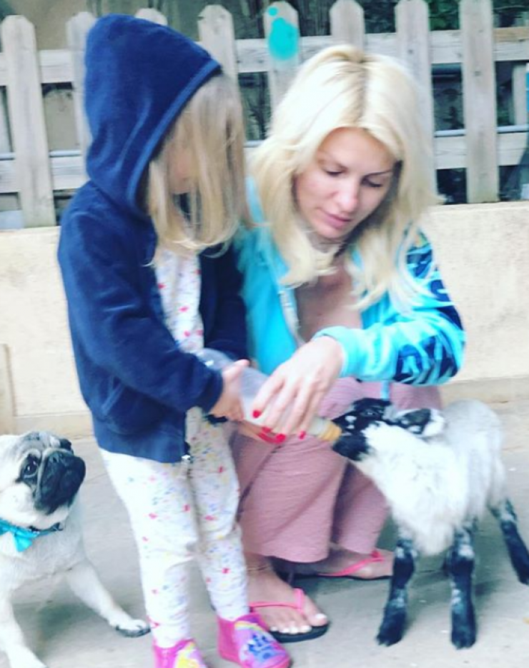 Η Σταματίνα Τσιμτσιλή αποκάλυψε γιατί η Ελένη Μενεγάκη κατέβασε από το instagram τη φωτογραφία της μικρής Μαρίνας