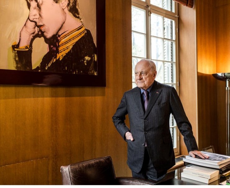 Ο μεγιστάνας της μόδας Pierre Bergé επιτίθεται στους σχεδιαστές που λανσάρουν ισλαμική μόδα 