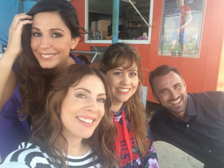 Μαριέλλα Σαββίδου: Backstage φωτογραφίες από τη σειρά του Καπουτζίδη!