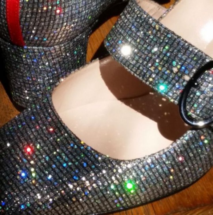 Αυτά είναι τα παπούτσια της Sarah Jessica Parker που ξεπούλησαν μέσα σε λίγες ώρες! 