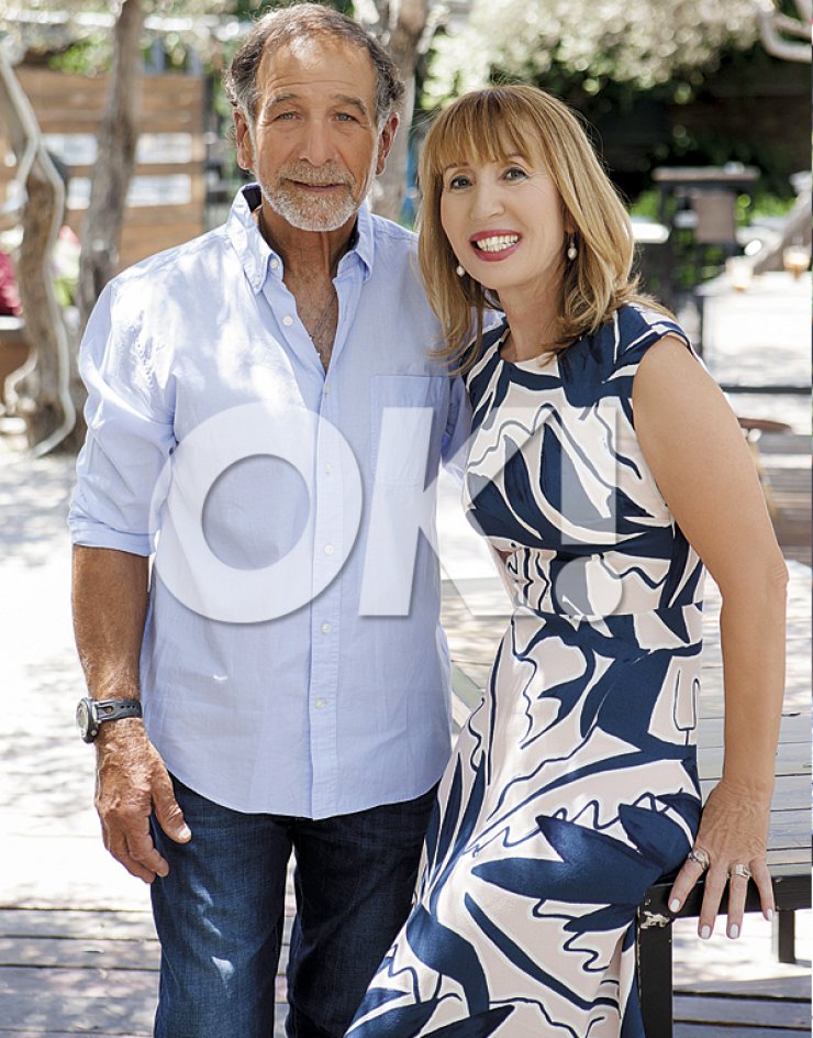 Δείτε τι απαντάει ο πατέρας του Μάριου Πρίαμου στην Κατερίνα Καινούργιου που δηλώνει ερωτευμένη με τον γιο του!