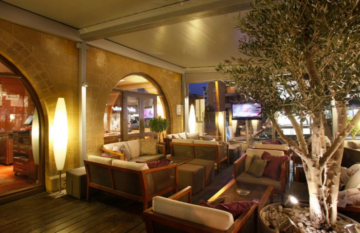 Sitio: Κλασική πολυτέλεια