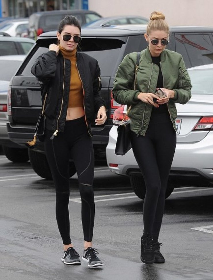 Kendall Jenner-Gigi Hadid: Τι αγόρασαν για τα Χριστούγεννα; 