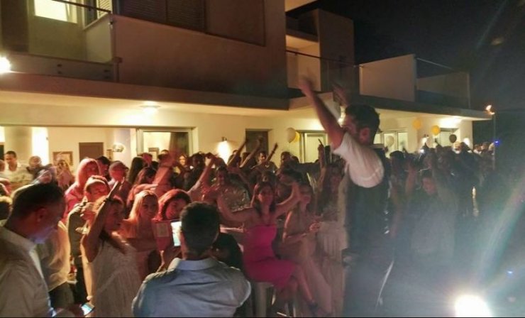 Το πάρτυ της ισχυρής Κύπριας για τα 40α γενέθλια της με έκπληξη τον Τσαλίκη