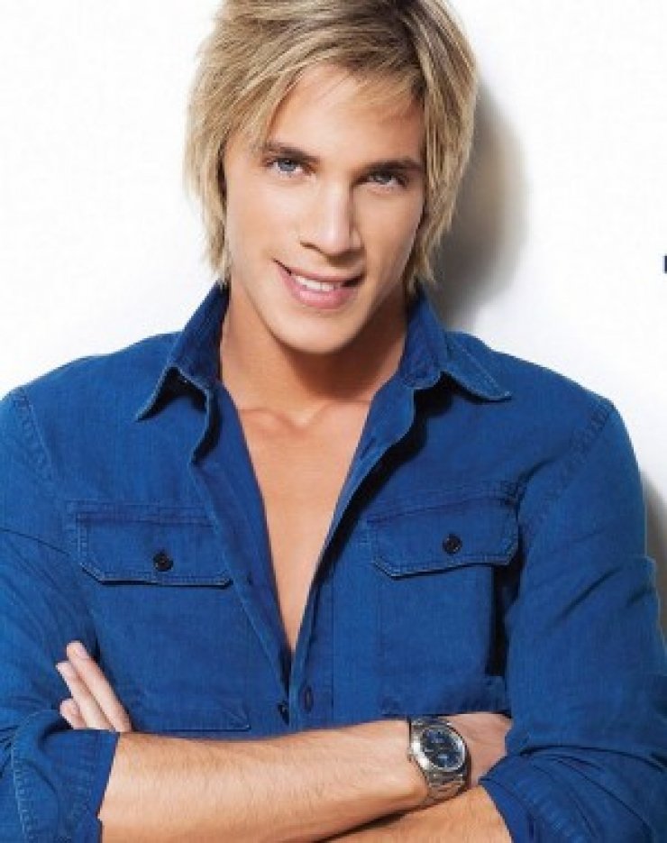 Νίκος Οικονομόπουλος: Με ποια ηθοποιό είναι ζευγάρι; 