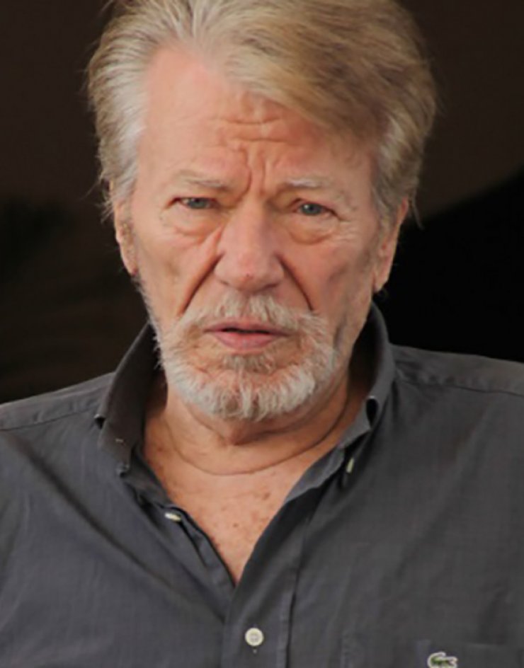 Δύσκολες ώρες για τον Πέτρο Φυσσούν