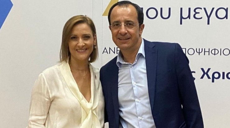 Νίκος Χριστοδουλίδης – Φιλίππα Καρσερά: Πως διαχειρίζονται τα αρνητικά σχόλια για εκείνους; 